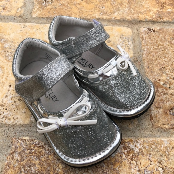 Jack and Lily Shoes 525 Jack And Lily Girl Metallic Silver Sparkle